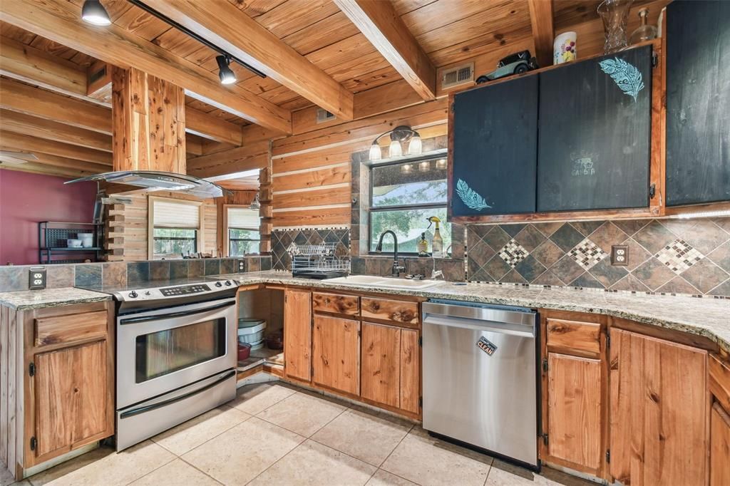 For Sale: $799,900 (5 beds, 2 baths, 3467 Square Feet)