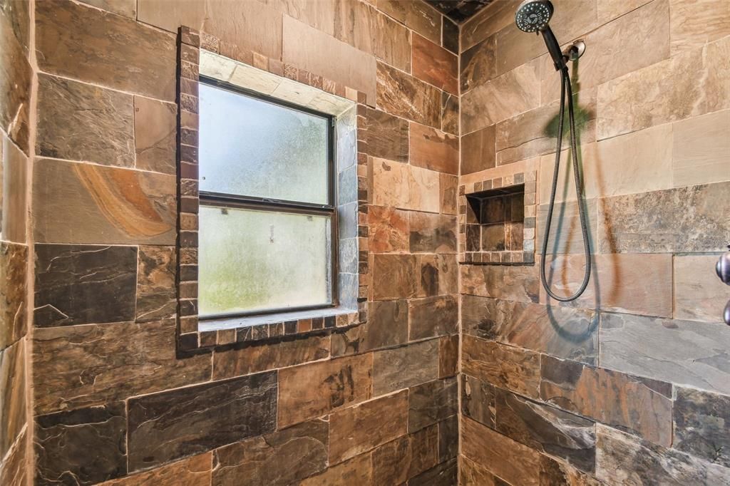 For Sale: $799,900 (5 beds, 2 baths, 3467 Square Feet)