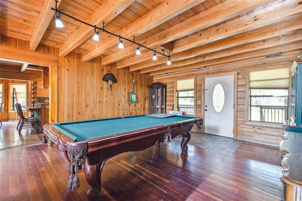 For Sale: $799,900 (5 beds, 2 baths, 3467 Square Feet)