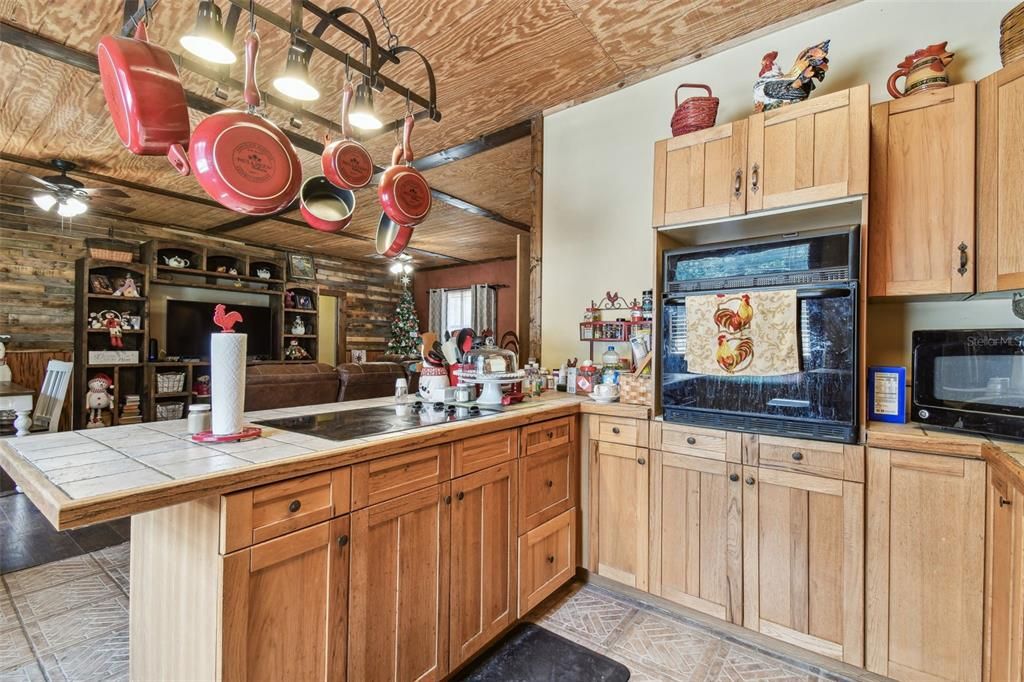 For Sale: $799,900 (5 beds, 2 baths, 3467 Square Feet)