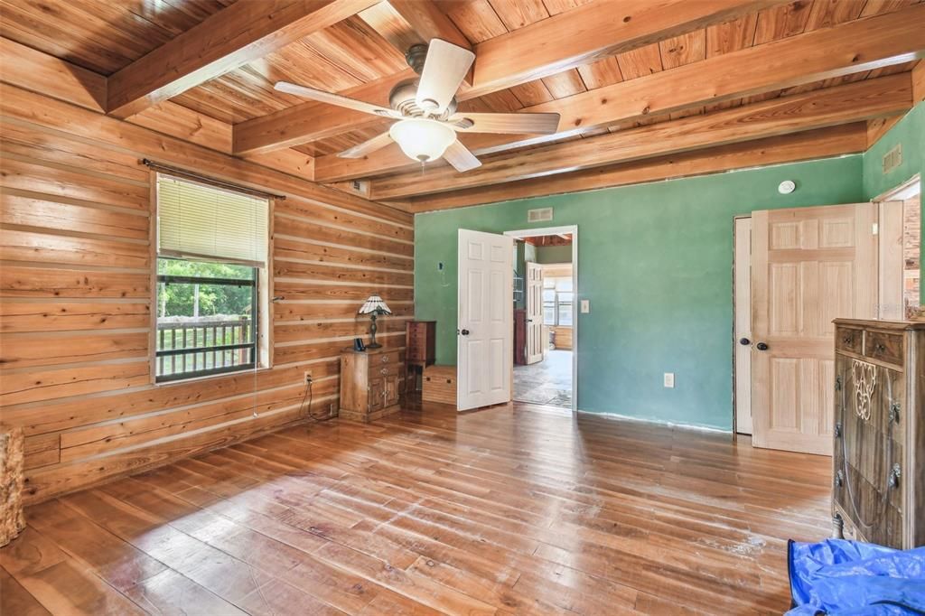 For Sale: $799,900 (5 beds, 2 baths, 3467 Square Feet)