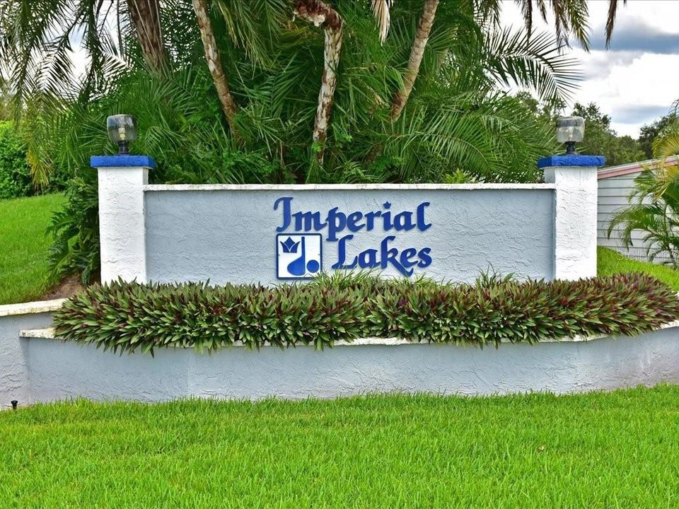 Active With Contract: $195,000 (3 beds, 2 baths, 1456 Square Feet)