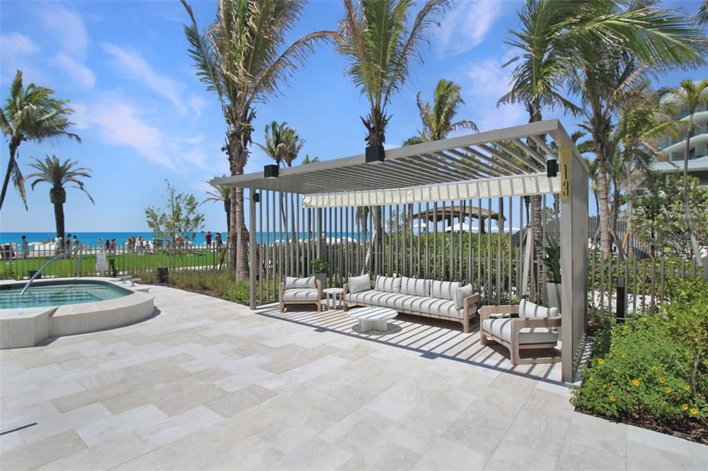 В аренду: $25,000 (1 спален, 2 ванн, 1600 Квадратных фут)