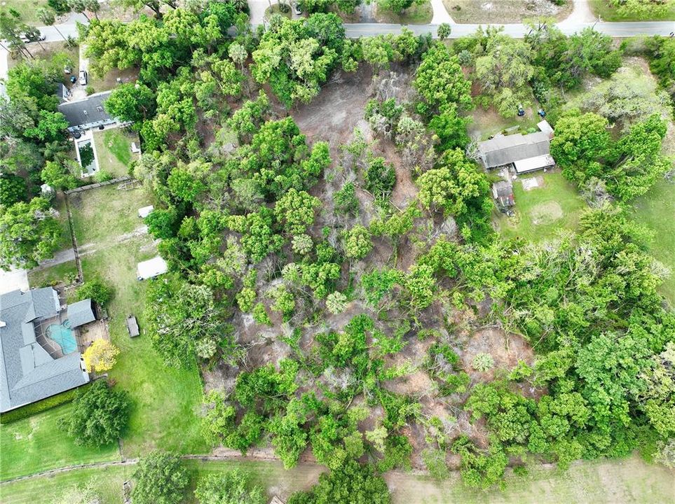 На продажу: $415,000 (2.34 acres)