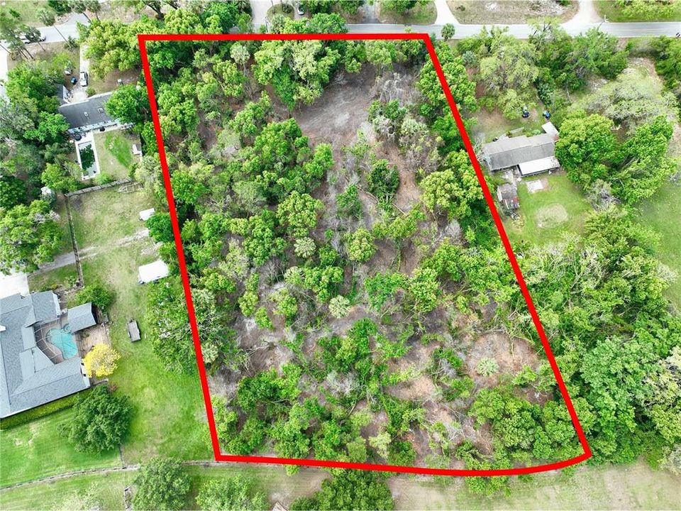 На продажу: $415,000 (2.34 acres)