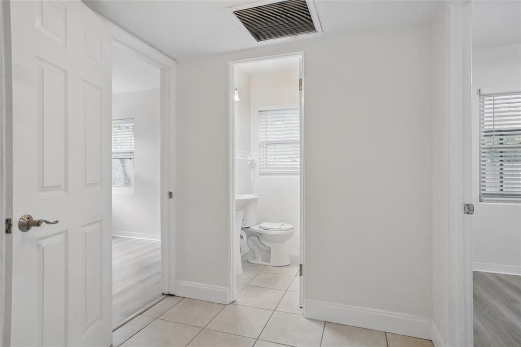 For Sale: $465,000 (3 beds, 2 baths, 1196 Square Feet)