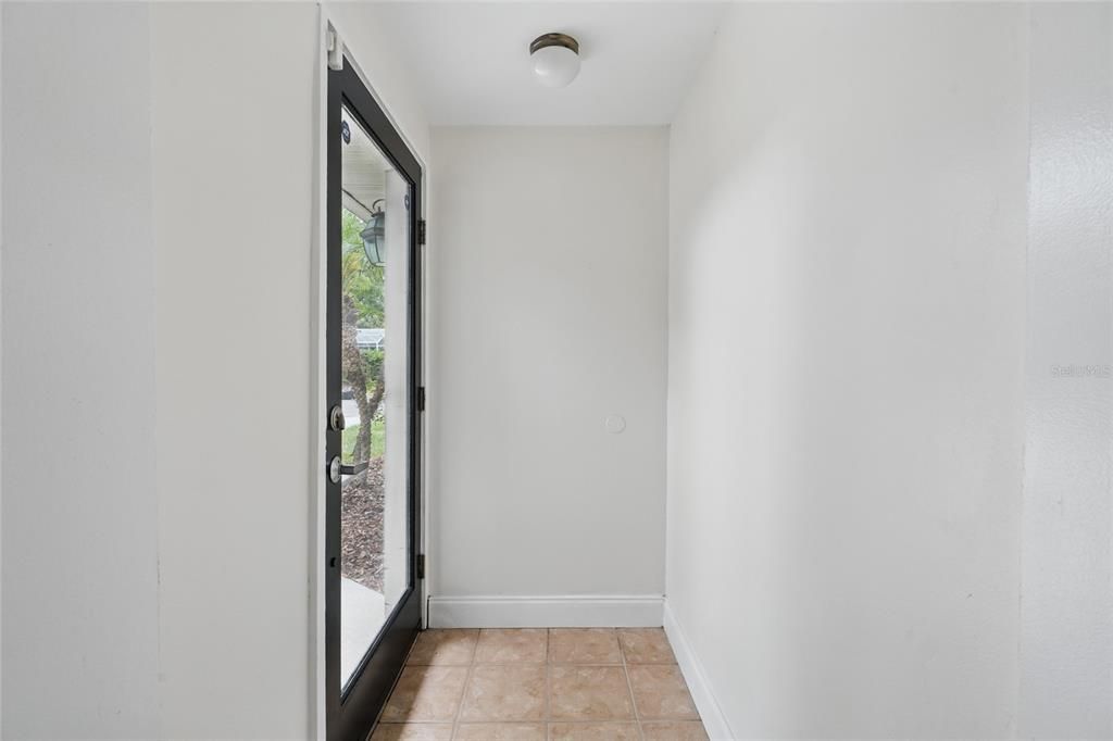 For Sale: $465,000 (3 beds, 2 baths, 1196 Square Feet)