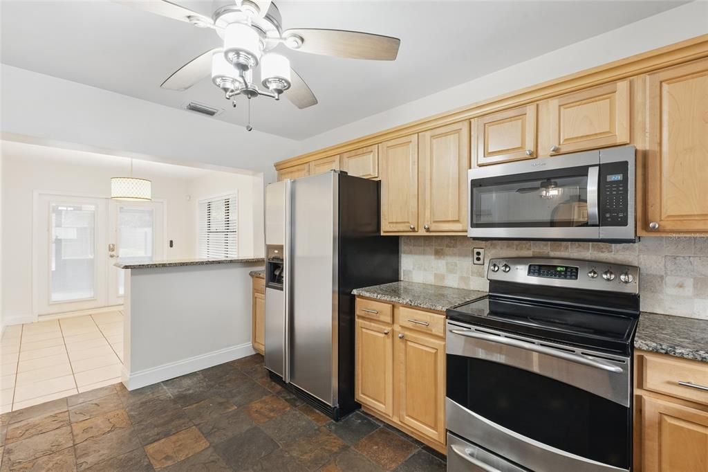 For Sale: $465,000 (3 beds, 2 baths, 1196 Square Feet)