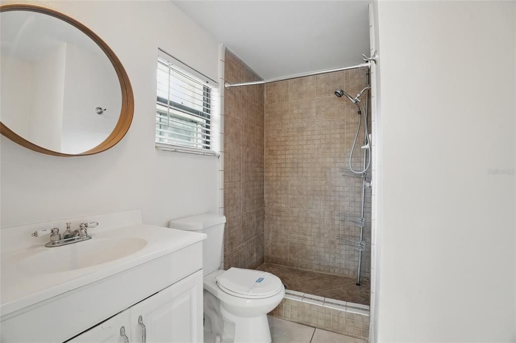 For Sale: $465,000 (3 beds, 2 baths, 1196 Square Feet)