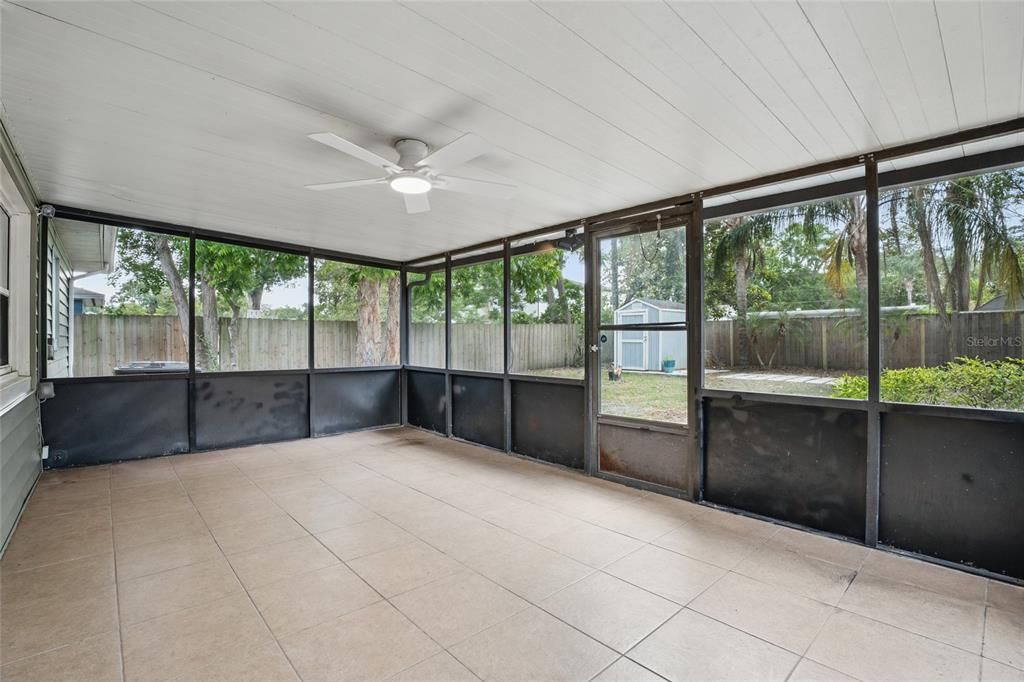 For Sale: $465,000 (3 beds, 2 baths, 1196 Square Feet)