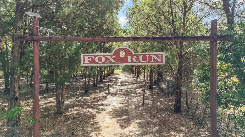 For Sale: $995,000 (3 beds, 2 baths, 2485 Square Feet)