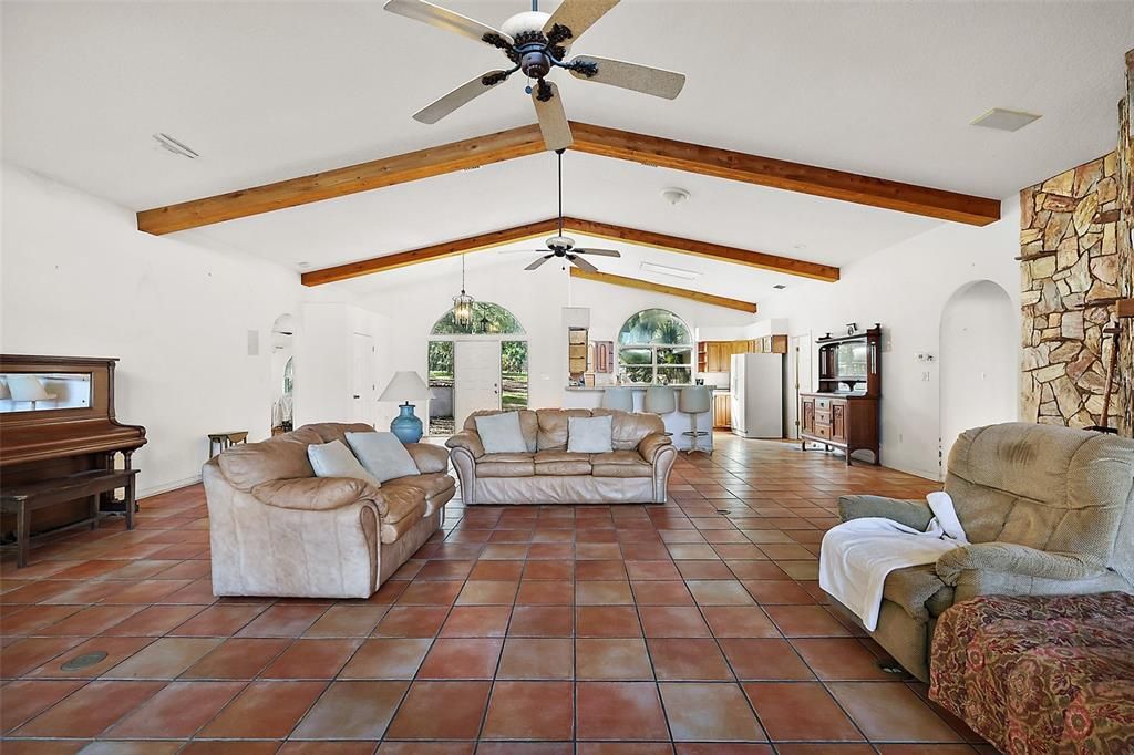 For Sale: $995,000 (3 beds, 2 baths, 2485 Square Feet)