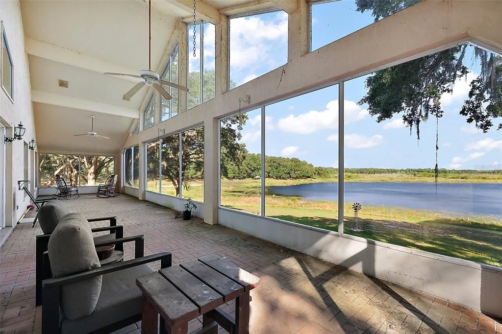 For Sale: $995,000 (3 beds, 2 baths, 2485 Square Feet)