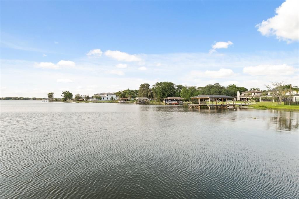 Под контрактом: $2,250,000 (2.73 acres)