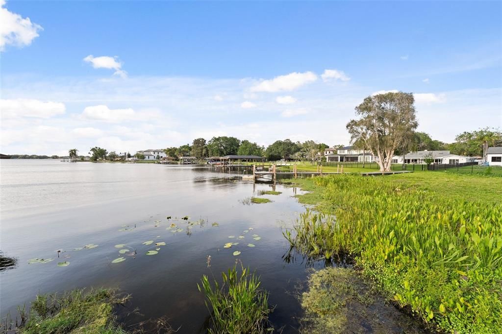 Под контрактом: $2,250,000 (2.73 acres)