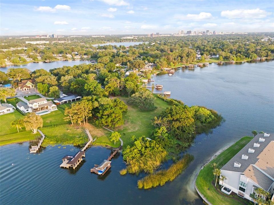 Под контрактом: $2,250,000 (2.73 acres)