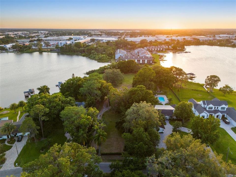 Под контрактом: $2,250,000 (2.73 acres)