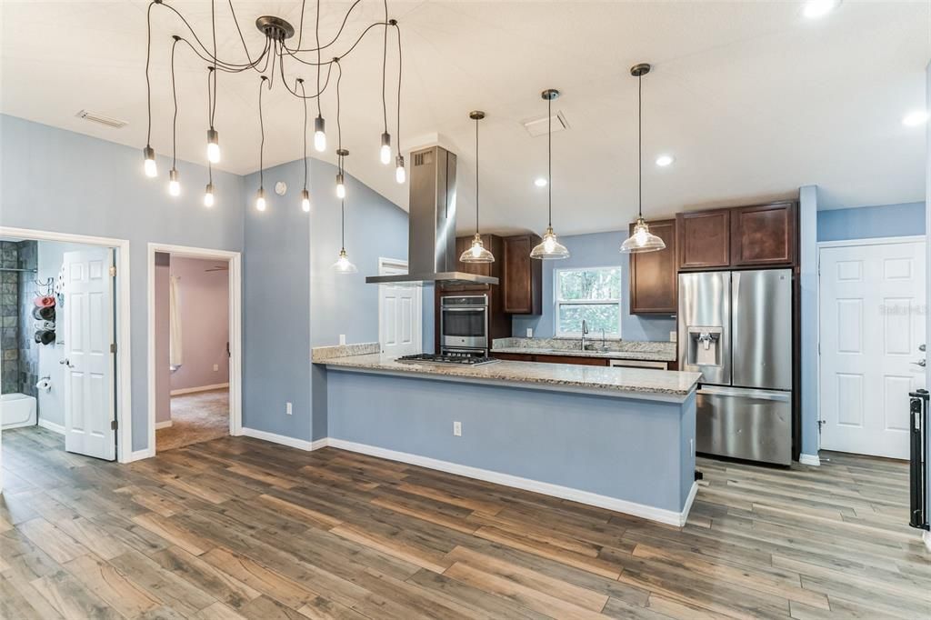 На продажу: $749,000 (3 спален, 2 ванн, 1728 Квадратных фут)