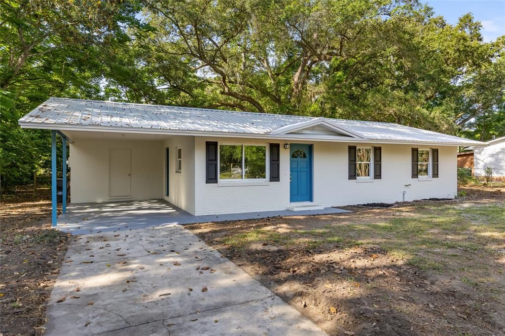 最近售出: $189,900 (3 贝兹, 2 浴室, 1025 平方英尺)