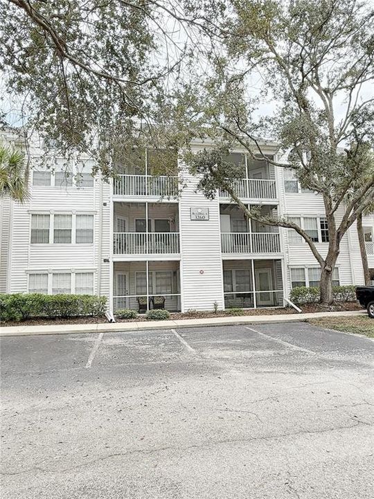 待售: $164,900 (1 贝兹, 1 浴室, 1178 平方英尺)