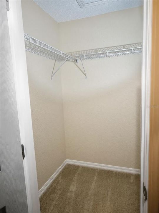 待售: $164,900 (1 贝兹, 1 浴室, 1178 平方英尺)