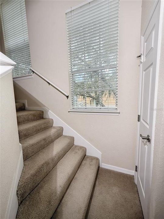 待售: $164,900 (1 贝兹, 1 浴室, 1178 平方英尺)