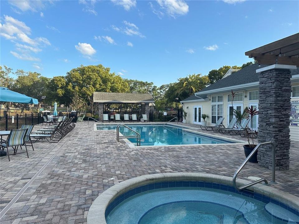 待售: $164,900 (1 贝兹, 1 浴室, 1178 平方英尺)