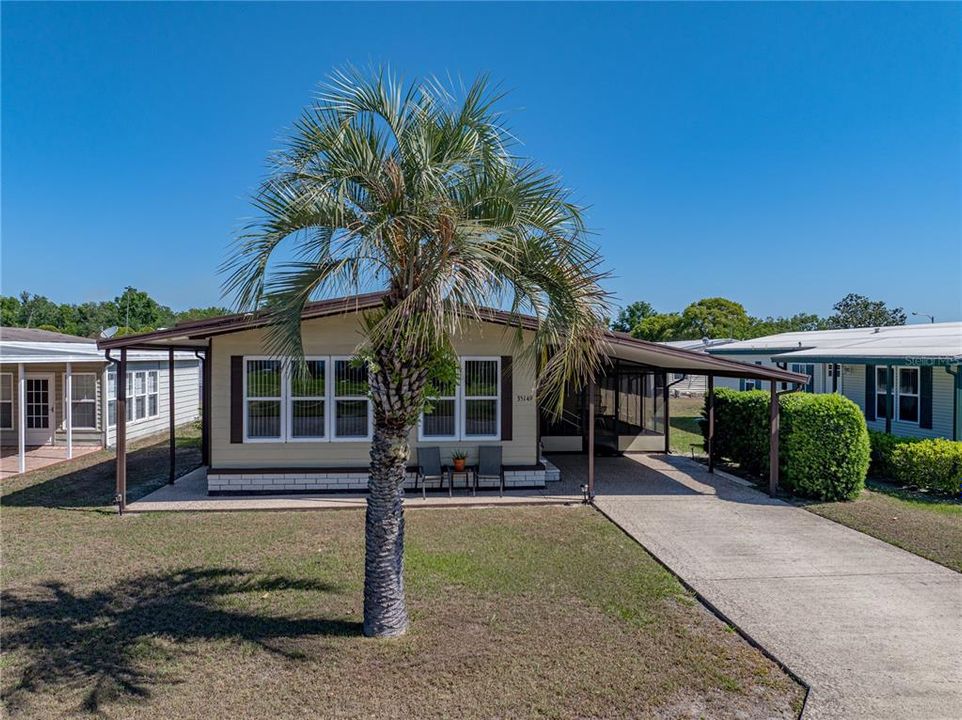 合同活跃: $166,000 (2 贝兹, 2 浴室, 1152 平方英尺)