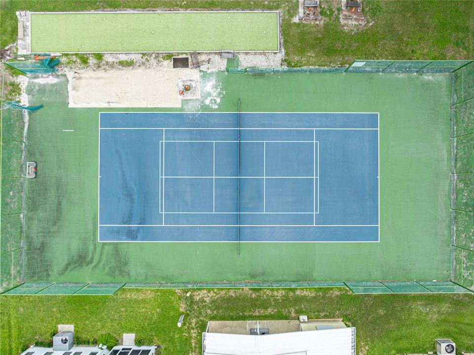 合同活跃: $166,000 (2 贝兹, 2 浴室, 1152 平方英尺)