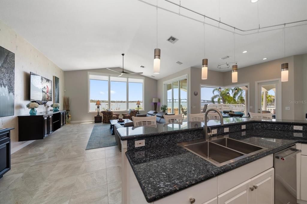 For Sale: $2,925,000 (4 beds, 3 baths, 3595 Square Feet)