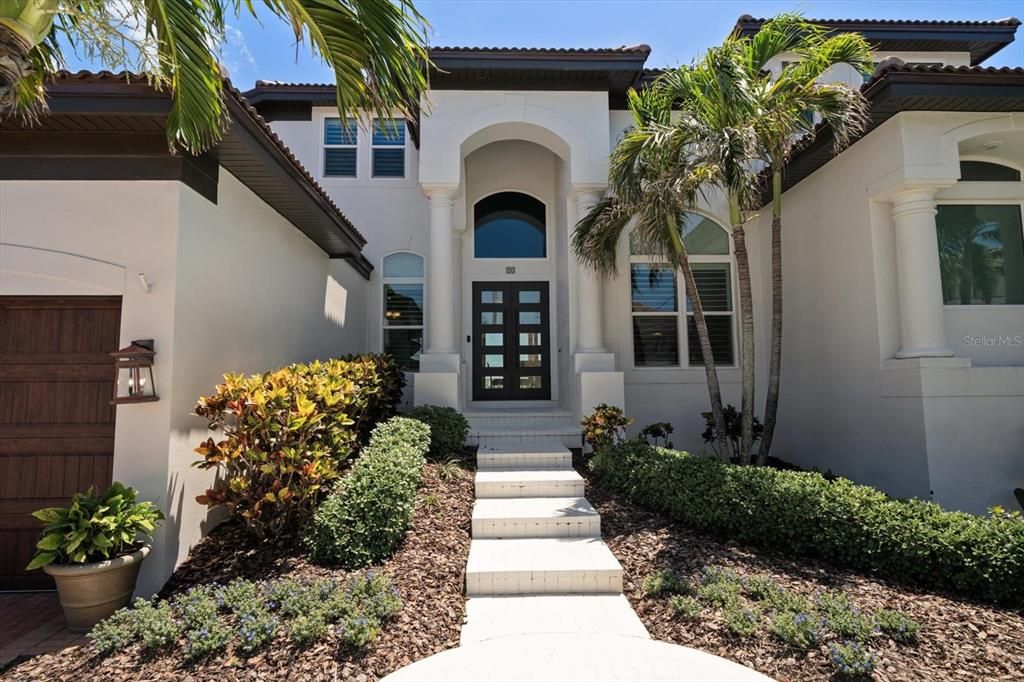 For Sale: $2,925,000 (4 beds, 3 baths, 3595 Square Feet)