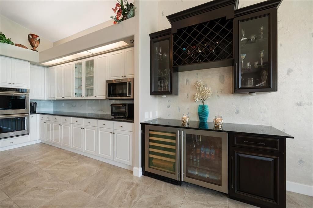 For Sale: $2,925,000 (4 beds, 3 baths, 3595 Square Feet)