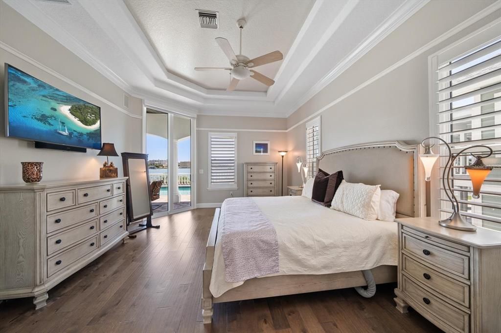 For Sale: $2,925,000 (4 beds, 3 baths, 3595 Square Feet)