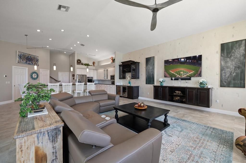 For Sale: $2,925,000 (4 beds, 3 baths, 3595 Square Feet)