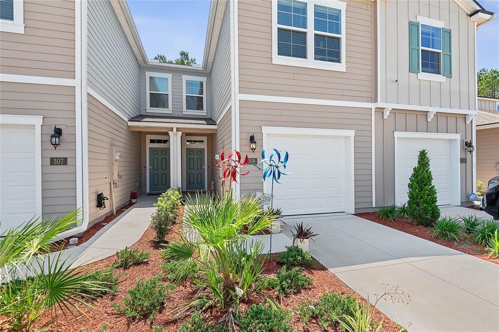 For Sale: $259,000 (3 beds, 2 baths, 1724 Square Feet)