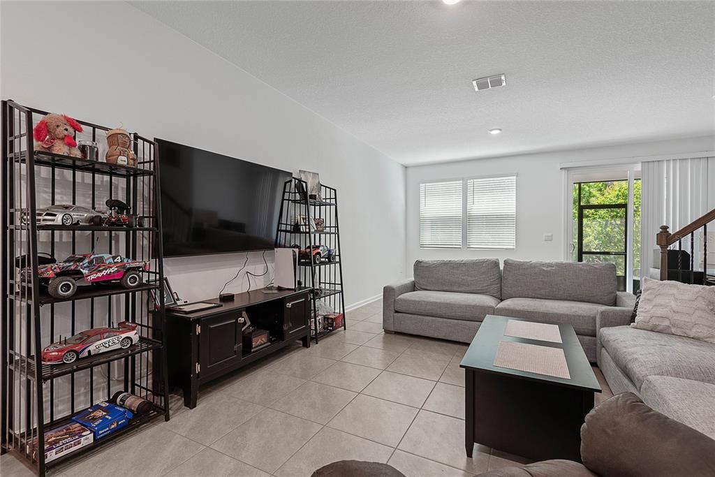 For Sale: $259,000 (3 beds, 2 baths, 1724 Square Feet)