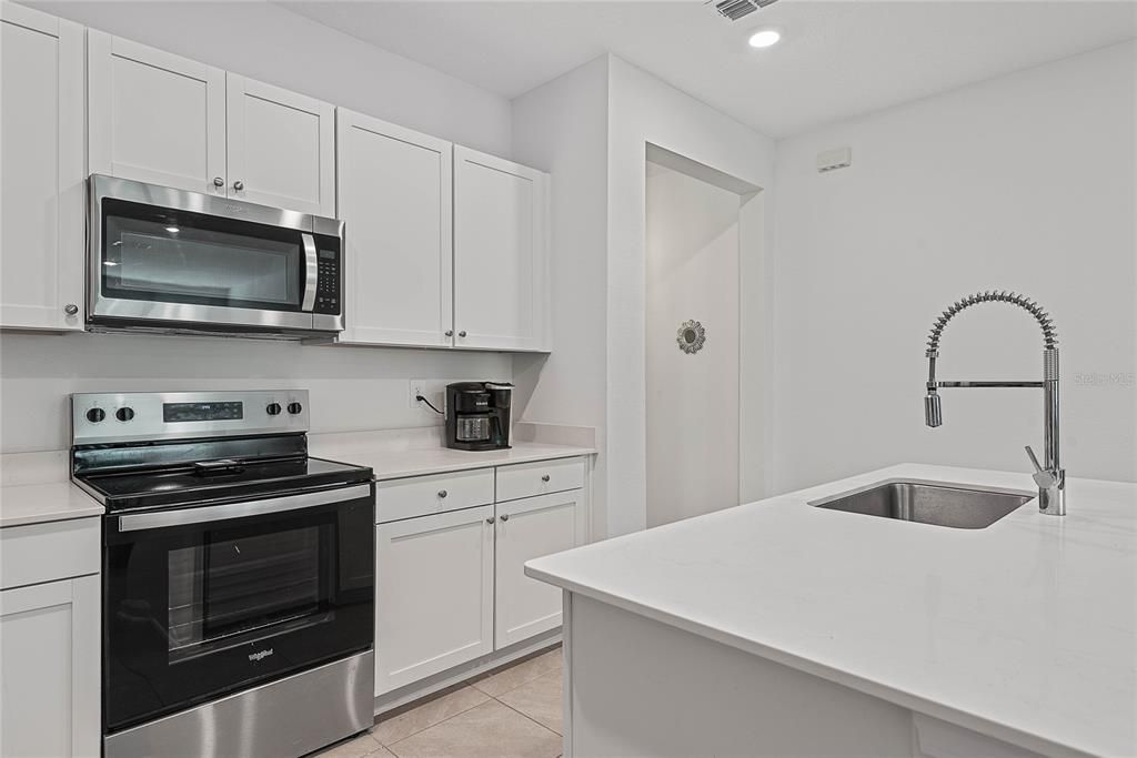 For Sale: $259,000 (3 beds, 2 baths, 1724 Square Feet)
