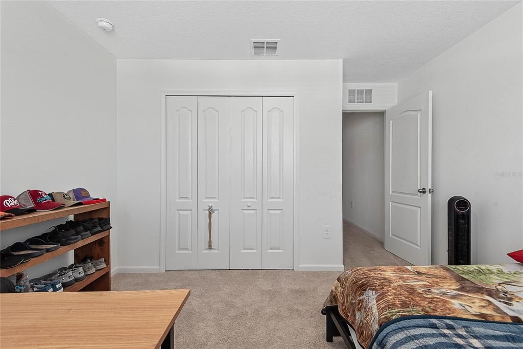 For Sale: $259,000 (3 beds, 2 baths, 1724 Square Feet)