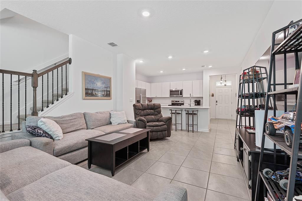 For Sale: $259,000 (3 beds, 2 baths, 1724 Square Feet)