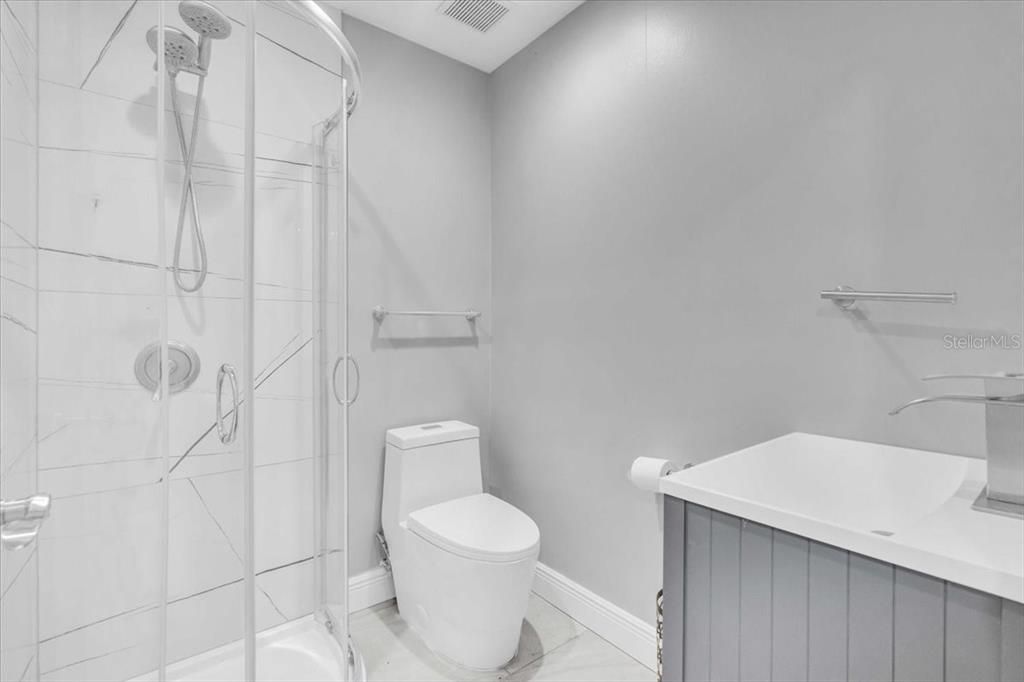 Active With Contract: $785,000 (5 beds, 3 baths, 4142 Square Feet)