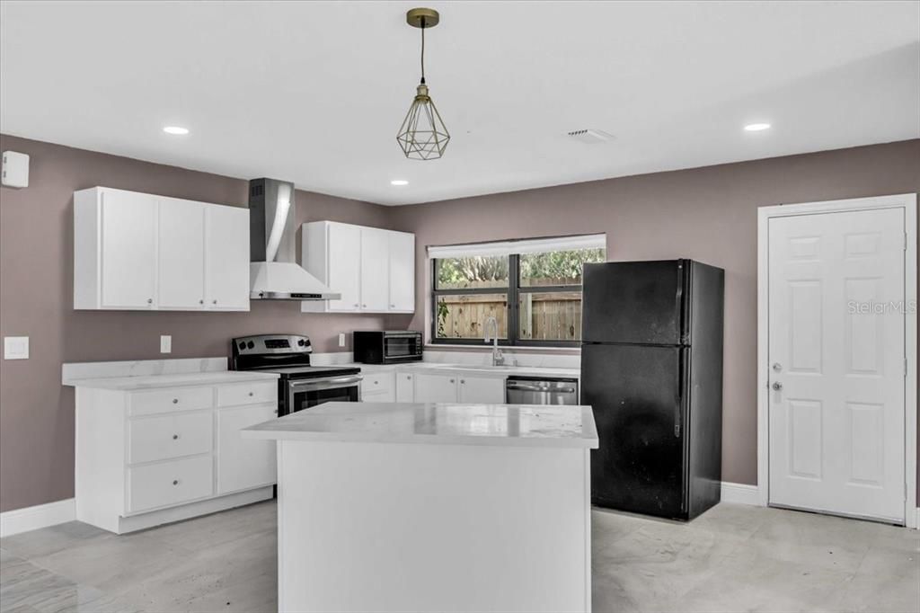 Active With Contract: $785,000 (5 beds, 3 baths, 4142 Square Feet)