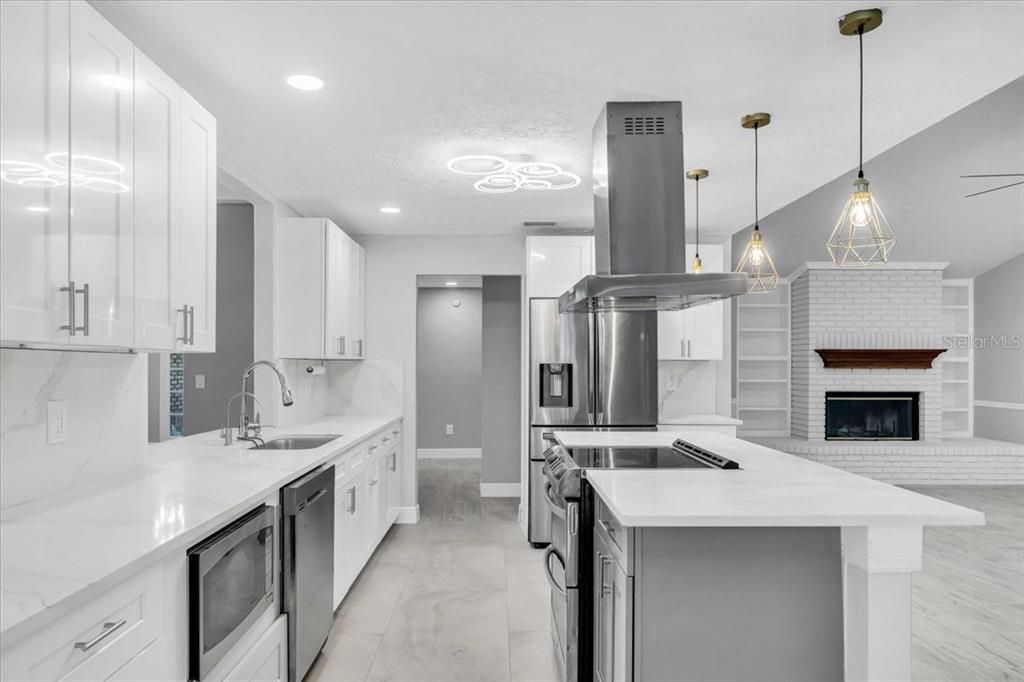 Active With Contract: $785,000 (5 beds, 3 baths, 4142 Square Feet)