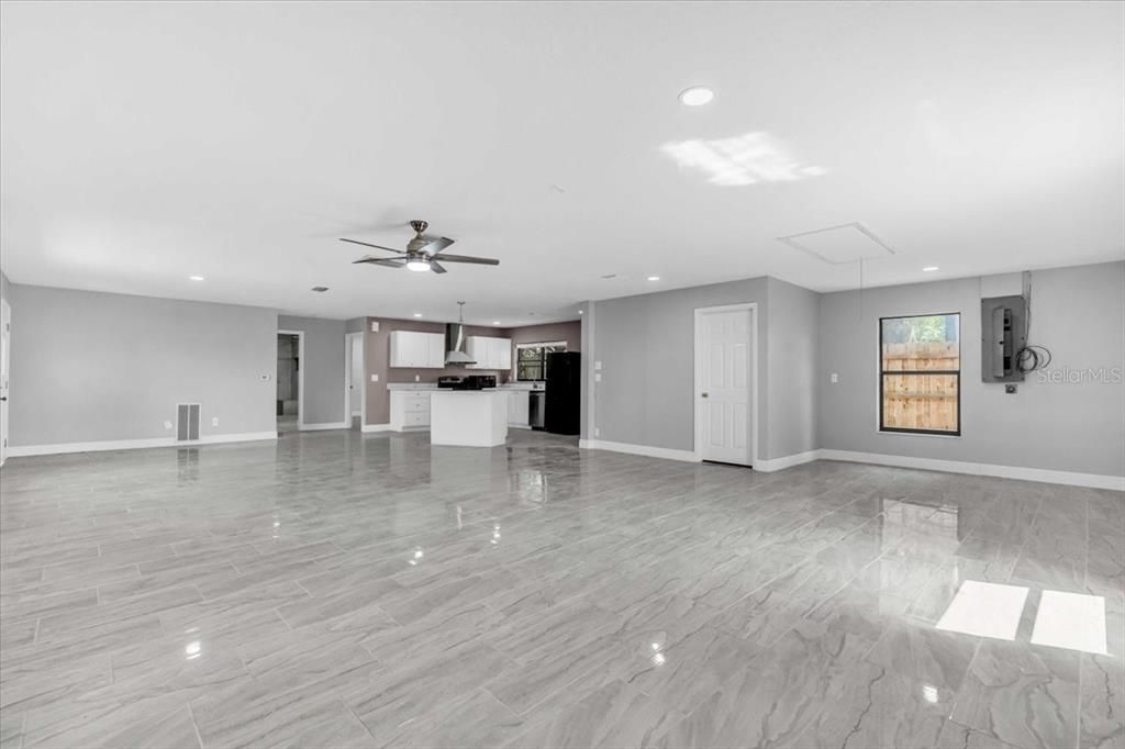 Active With Contract: $785,000 (5 beds, 3 baths, 4142 Square Feet)