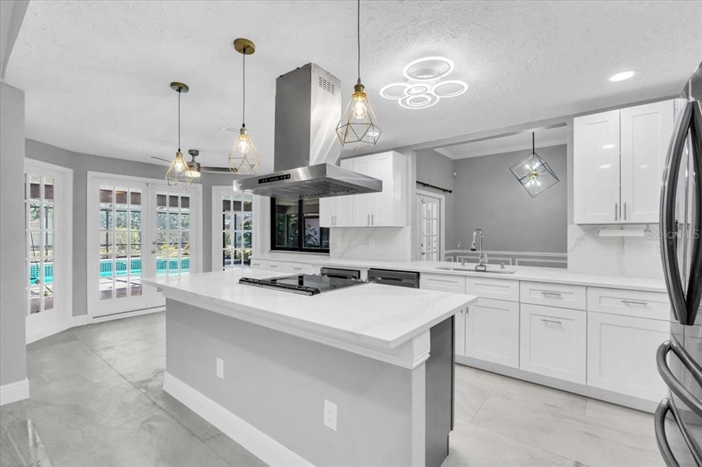 Active With Contract: $785,000 (5 beds, 3 baths, 4142 Square Feet)