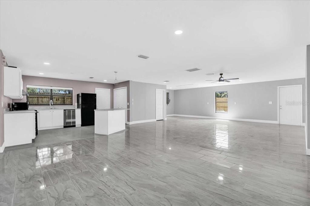 Active With Contract: $785,000 (5 beds, 3 baths, 4142 Square Feet)