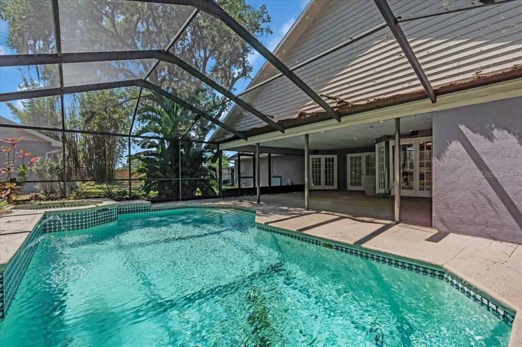 Active With Contract: $785,000 (5 beds, 3 baths, 4142 Square Feet)