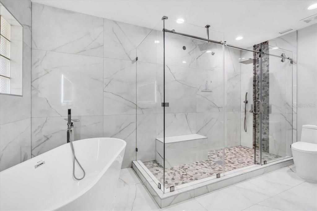 Active With Contract: $785,000 (5 beds, 3 baths, 4142 Square Feet)