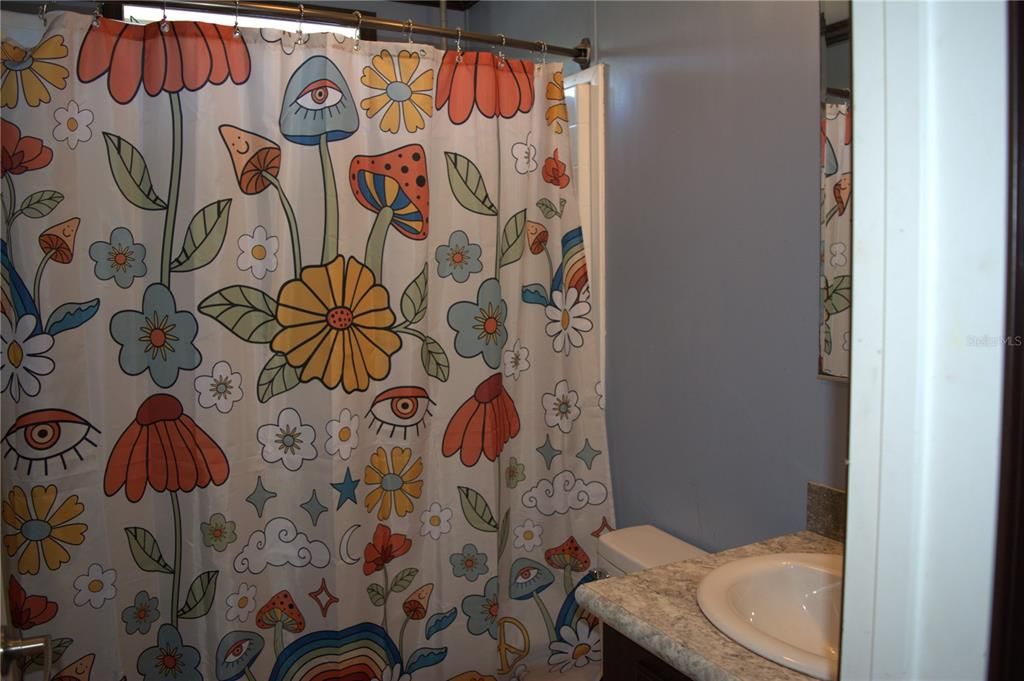 待售: $425,000 (4 贝兹, 3 浴室, 2052 平方英尺)