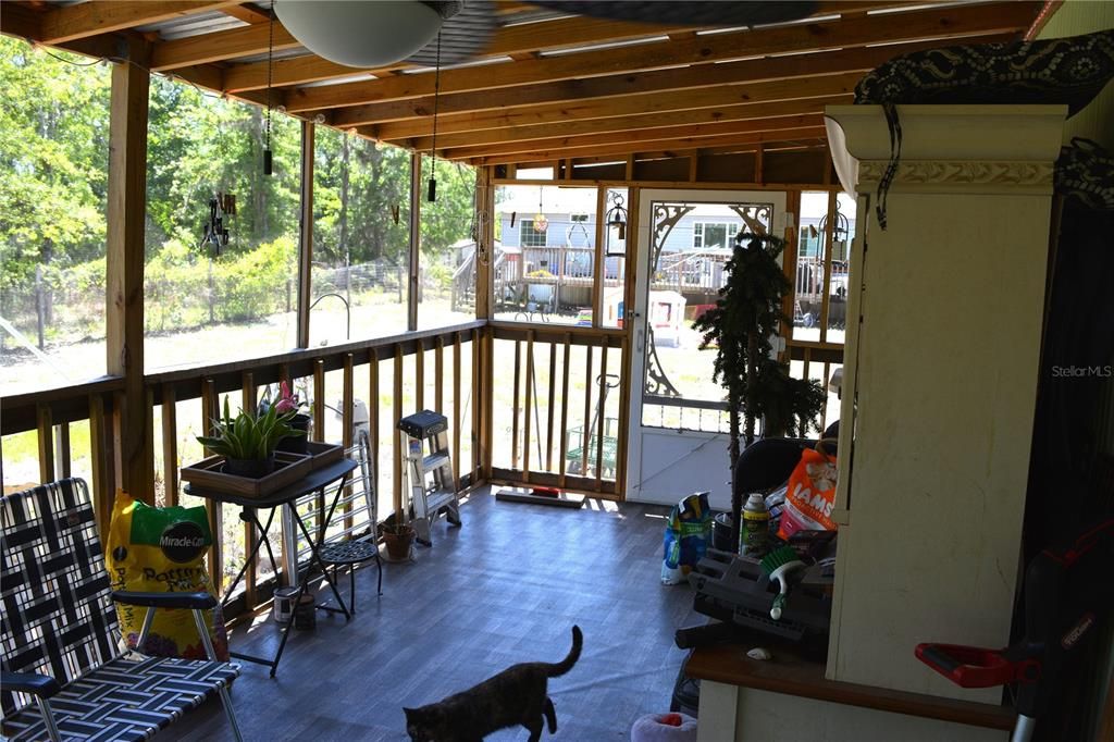 待售: $425,000 (4 贝兹, 3 浴室, 2052 平方英尺)