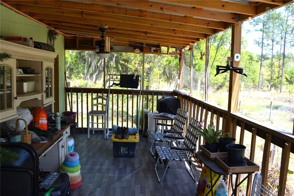 待售: $425,000 (4 贝兹, 3 浴室, 2052 平方英尺)